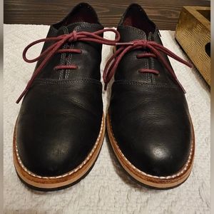 Ahnu Emery Black Leather/Suede Oxford